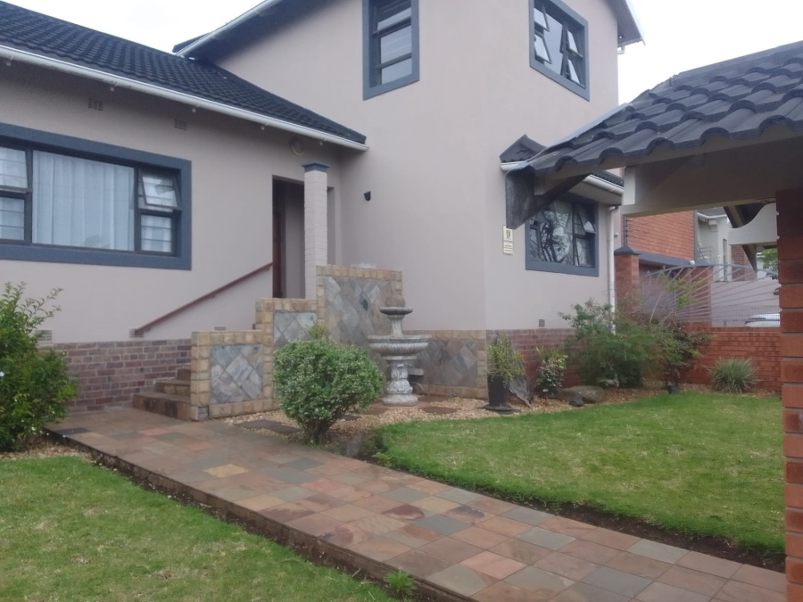 To Let 3 Bedroom Property for Rent in Selborne Eastern Cape